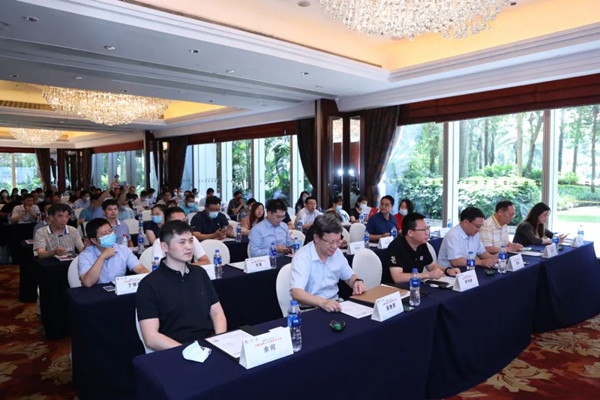 鸿蒙立异人才作育钻研会