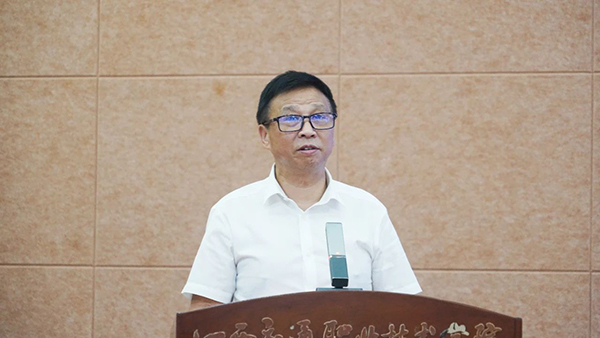 江西交通职业手艺学院副院长刘学斌